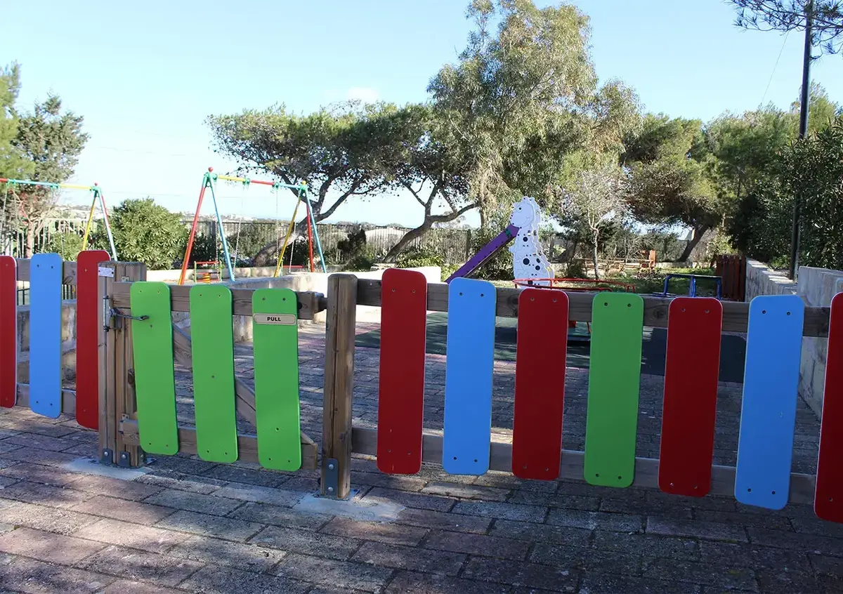 FenceColor by Gokker Ltd
