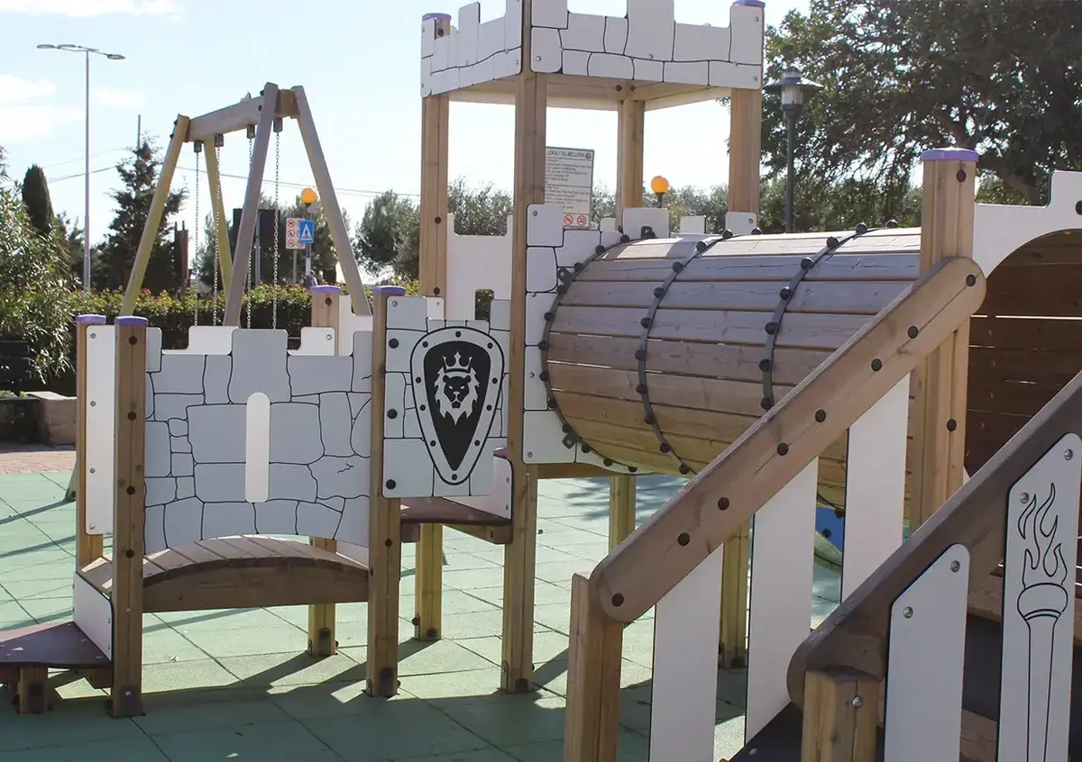 CastleSlide by Gokker Ltd